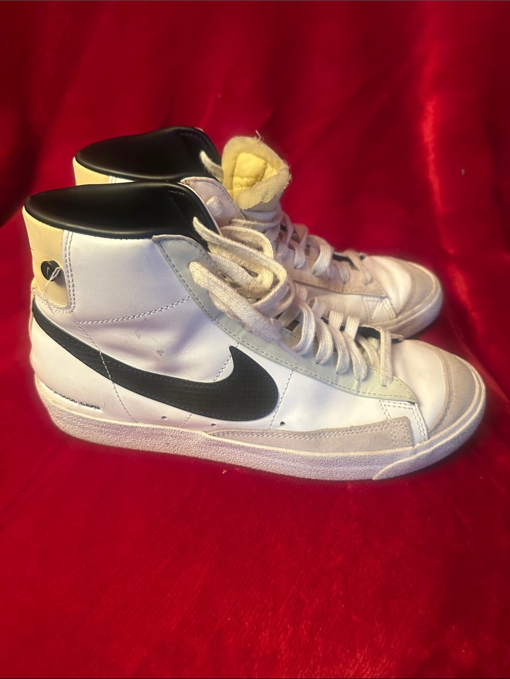 Nike Blazers High-Top Sneakers White with Black Swoosh - Picture 3 of 7